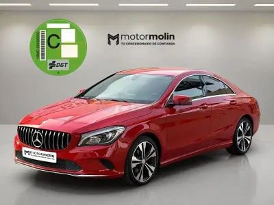 Usado Mercedes CLA200 136 CV (100 kW) 2017 Rojo Berlina