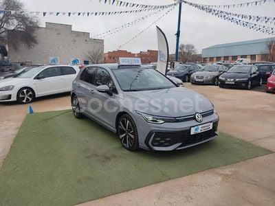 Gris / plata Usado 2024 VW Golf GTE Berlina | 36.999 €