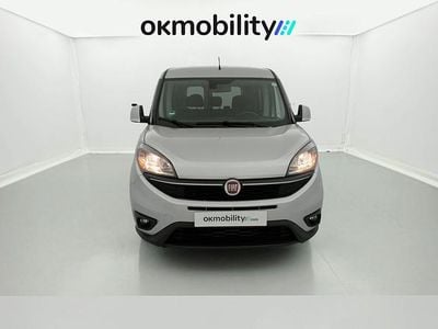 Usado Fiat Doblò 120 CV (88 kW) 2023 Gris oscuro Monovolumen