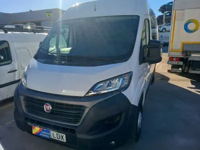 Usado Fiat Ducato 140 HP (102 kW) 2020 Branco Van