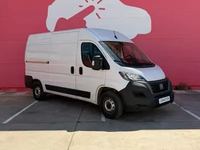 Usado Fiat Ducato 140 CV (102 kW) 2023 Blanco Van