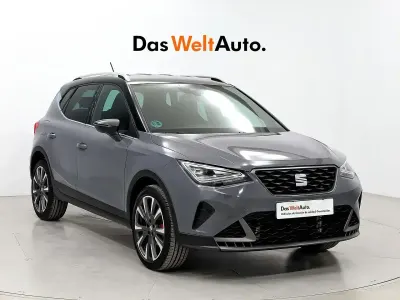 Usado Seat Arona FR 115 CV (84 kW) 2025 Gris SUV