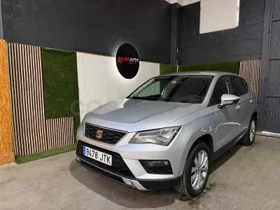 Usado Seat Ateca Ecomotive 115 CV (84 kW) 2016 Gris / plata SUV