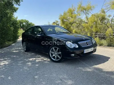 Usado Mercedes C350 272 CV (200 kW) 2005 Negro Berlina