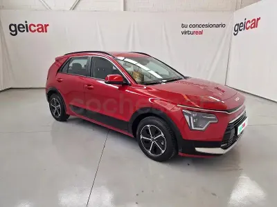 Usado Kia Niro 141 CV (103 kW) 2023 Rojo SUV
