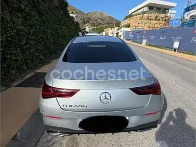 Usado Mercedes CLA220 190 CV (139 kW) 2025 Blanco Berlina