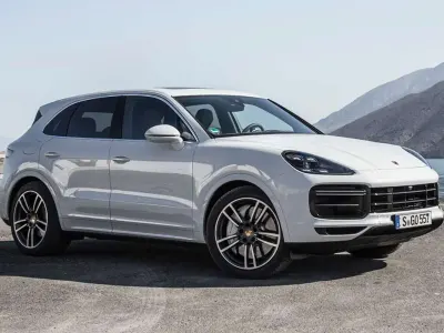 Usado Porsche Cayenne 441 CV (324 kW) 2018 Negro SUV