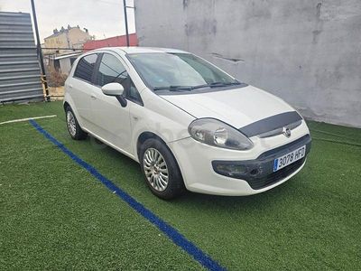 Usado Fiat Punto Active 69 CV (50 kW) 2011 Blanco Utilitario
