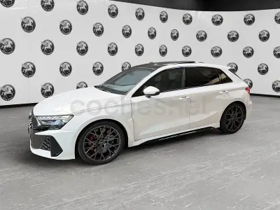 Usado Audi RS3 Sport 400 CV (294 kW) 2025 Blanco Berlina