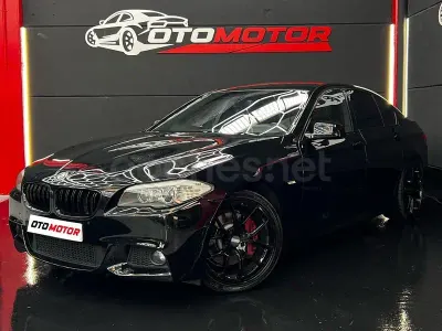 Usado BMW 530 Comfort Edition 258 CV (189 kW) 2012 Negro Berlina