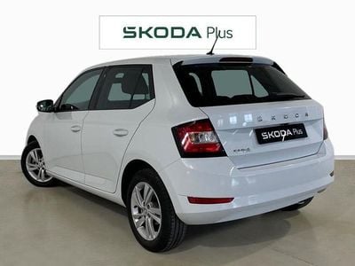 Blanco Usado 2021 Skoda Fabia Ambition | 13.750 € (Precio justo)