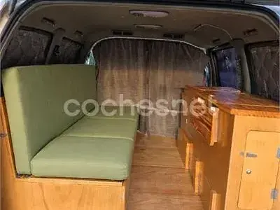 Usado Hyundai H-1 100 CV (73 kW) 2004 Beige Monovolumen
