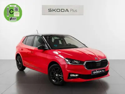 Usado Skoda Fabia Style 110 CV (80 kW) 2022 Rojo Utilitario