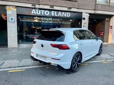 Usado VW Golf VIII R 321 CV (236 kW) 2021 Blanco Berlina