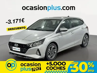 Begagnad Hyundai i20 100 HK (73 kW) 2022 Grå Halvkombi