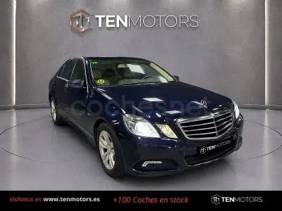 Usado Mercedes E250 Avantgarde 204 CV (150 kW) 2009 Azul Berlina