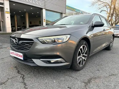Usado Opel Insignia Business 136 HP (100 kW) 2018 Cinzento Sedan
