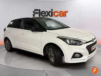 Begagnad Hyundai i20 100 HK (73 kW) 2020 Vit Halvkombi