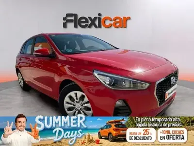 Usado Hyundai i30 120 CV (88 kW) 2018 Rojo