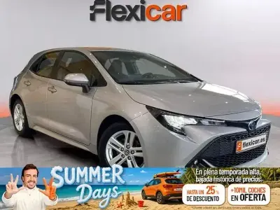Usado Toyota Corolla Active 122 CV (89 kW) 2022 Gris Berlina