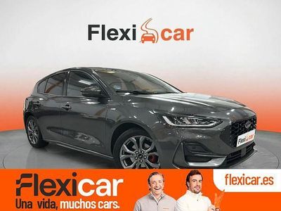 Gris Usado 2022 Ford Focus ST-Line Berlina | 17.590 € (Un poco caro)