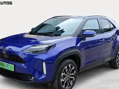 Usado Toyota Yaris Hybrid Active 116 CV (85 kW) 2024 Azul