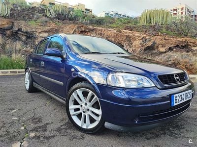 Usado Opel Astra Comfort 100 CV (73 kW) 2000 Azul Berlina