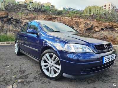 Azul Usado 2000 Opel Astra Comfort Berlina | 6900 €