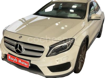 Usado 2016 Mercedes GLA220 AMG line SUV | 17.941 €