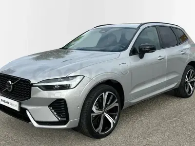 Usado Volvo XC60 Ultra 350 CV (257 kW) 2024 Gris / plata SUV