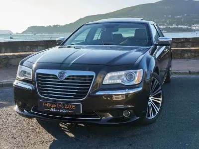 Usado Lancia Thema Platinum 239 CV (175 kW) 2013 Negro Berlina