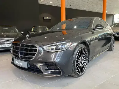 Usado Mercedes S400 330 CV (242 kW) 2023 Gris / plata Berlina