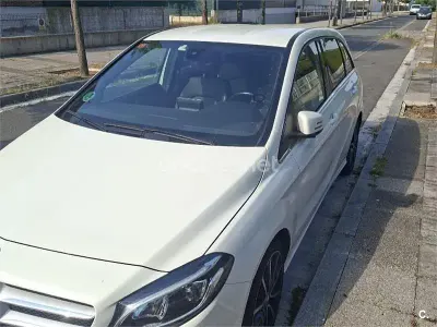 Usado Mercedes B180 109 CV (80 kW) 2015 Blanco Utilitario