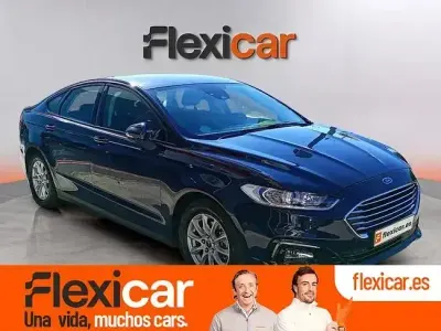 Usado Ford Mondeo Trend 187 CV (137 kW) 2021 Azul Berlina