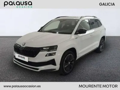 Usado Skoda Karoq SportLine 150 CV (110 kW) 2023 Blanco SUV
