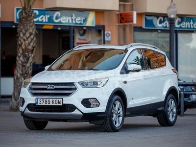 Usado Ford Kuga Titanium 150 HP (110 kW) 2017 Branco SUV