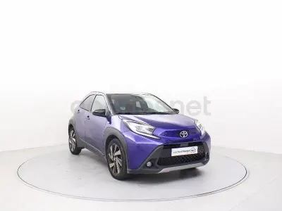Usado Toyota Aygo X Edition 72 CV (52 kW) 2022 Azul SUV