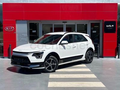 Käytetty Kia Niro 129 HP (94 kW) 2024 Valkoinen Katumaasturi