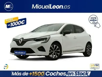 Usado Renault Clio Techno 89 CV (65 kW) 2023 Blanco Utilitario