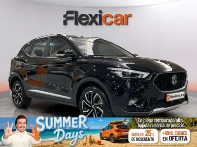 Usado MG ZS Luxury 111 CV (81 kW) 2023 Negro SUV
