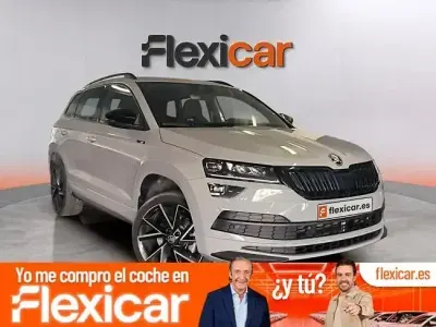 Usado Skoda Karoq Style 150 CV (110 kW) 2022 Verde SUV