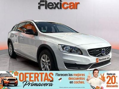 Usado Volvo V60 CC 150 CV (110 kW) 2018 Blanco Familiar
