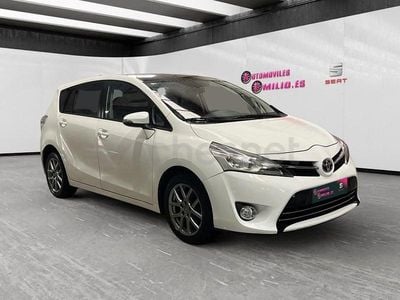 Usado Toyota Verso Comfort 112 CV (82 kW) 2014 Blanco Monovolumen