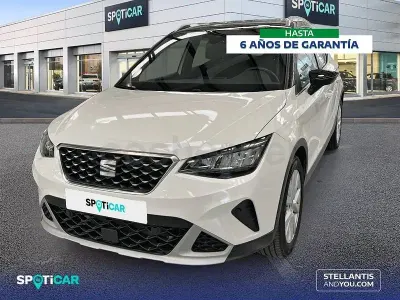 Usado Seat Arona Xperience 115 CV (84 kW) 2025 Blanco SUV