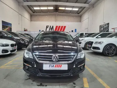 Usado VW Passat 160 CV (117 kW) 2011 Negro Berlina