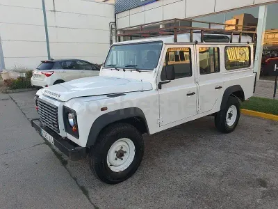 Usado Land Rover Defender 122 CV (89 kW) 2016 Blanco Familiar