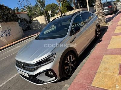 Usado VW Taigo R-line 150 CV (110 kW) 2023 Gris / plata SUV