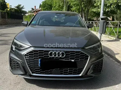 Usado Audi A3 S-Line 150 CV (110 kW) 2023 Gris / plata Berlina