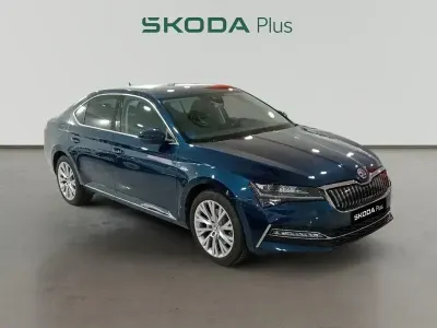 Usado Skoda Superb LAURIN & KLEMENT 218 CV (160 kW) 2022 Azul Berlina