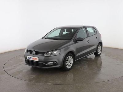 Usado VW Polo Advance 90 CV (66 kW) 2015 Gris Berlina
